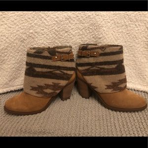 Jessica Simpson Cassley Boots